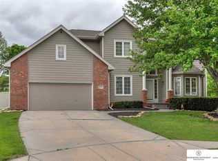 5915 S 175th Cir, Omaha, NE 68135