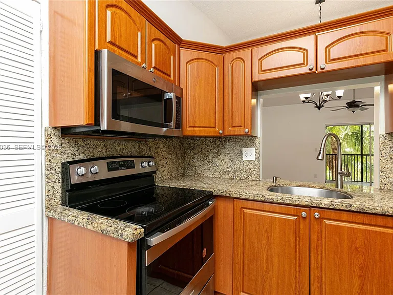 717 Gardens Dr #201 — Photo 10