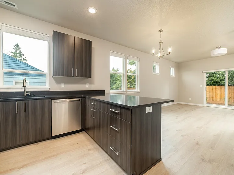 8217 SE Gray St #8217 — Photo 6