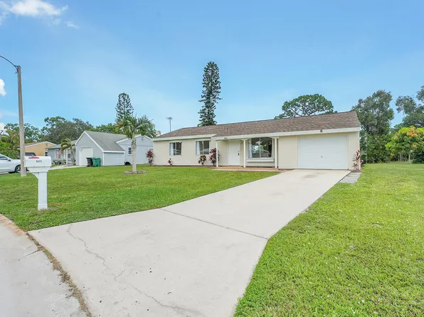 2073 SE Talwood Lane, Port St Lucie, FL 34952