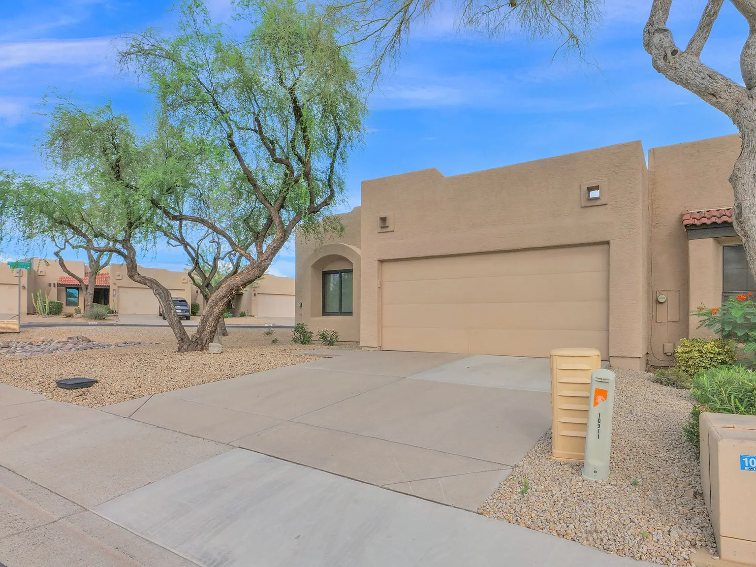 2 bed, 1270 sqft, $3,000 — Photo 1