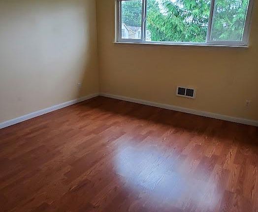 2nd image of 1001 Taylor Ave N #402
