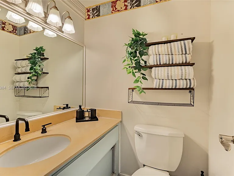 300 Bayview Dr #2114 — Photo 14