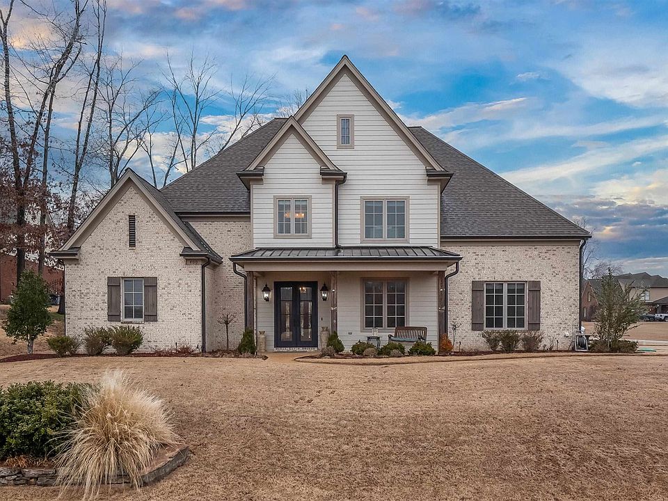 1st image of 400 Greenbrier Lakes Blvd