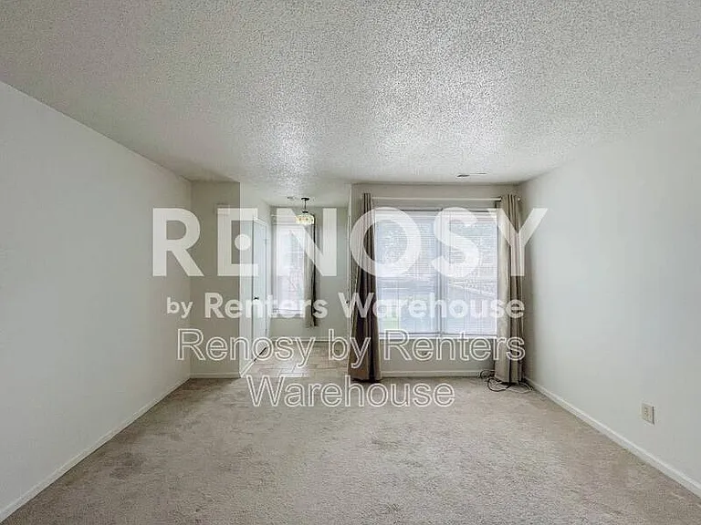 5310 Lake Victoria Arch — Photo 3