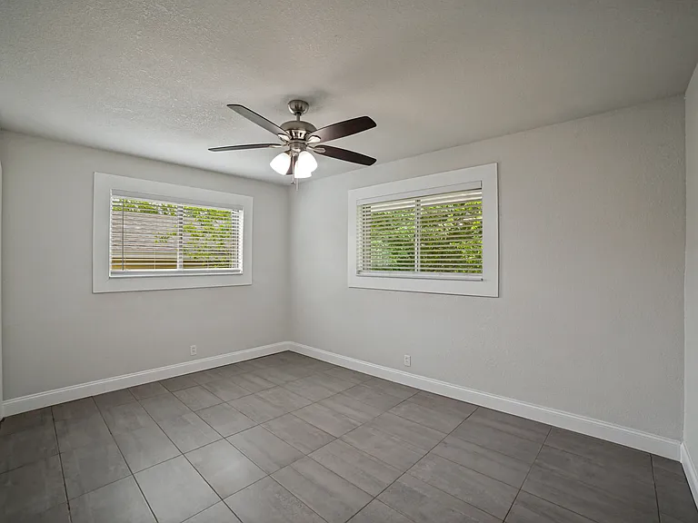 612 Booth Dr — Photo 25