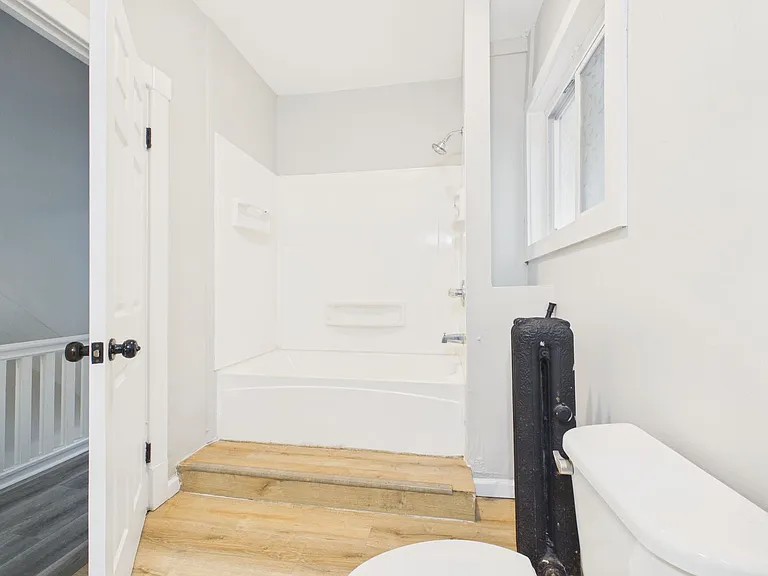 2614 Lexington St — Photo 21
