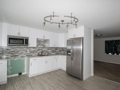 27 Woodcliff St, Springfield, MA, 01109