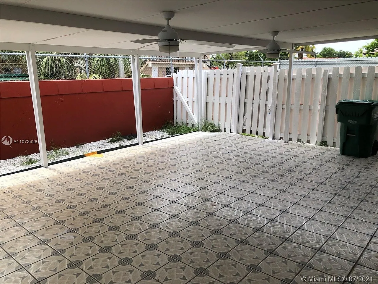 2 bed, 1010 sqft, $2,250 — Photo 4