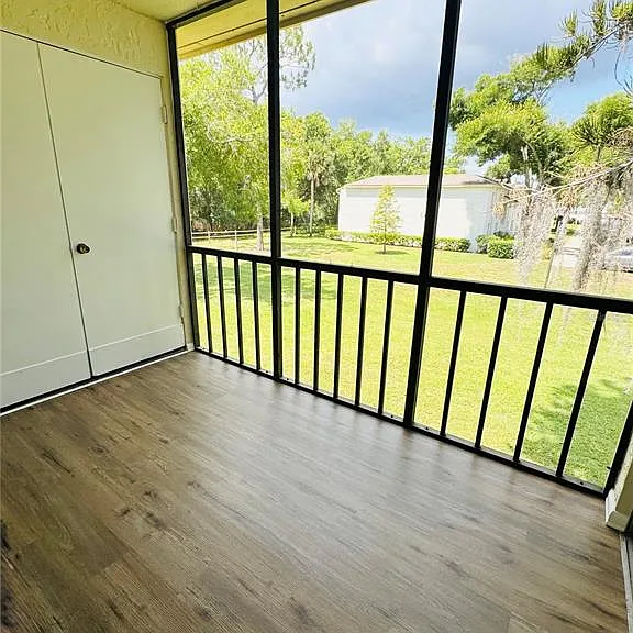 134 Cypress Ct — Photo 10