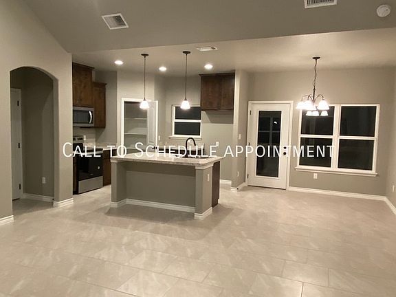 3rd image of 1429 Mountain View Dr