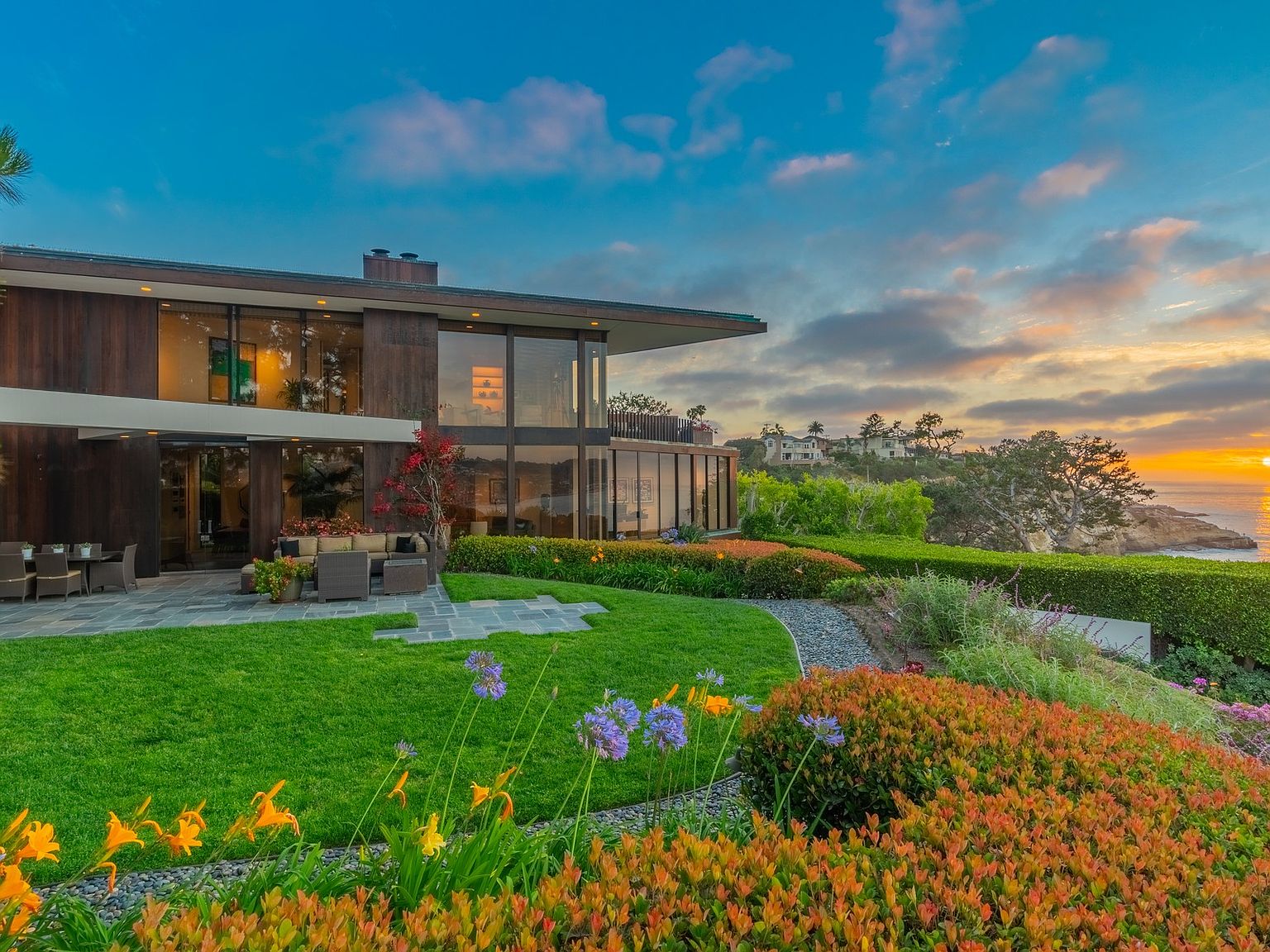 1585 Coast Walk, La Jolla, CA 92037 | Zillow