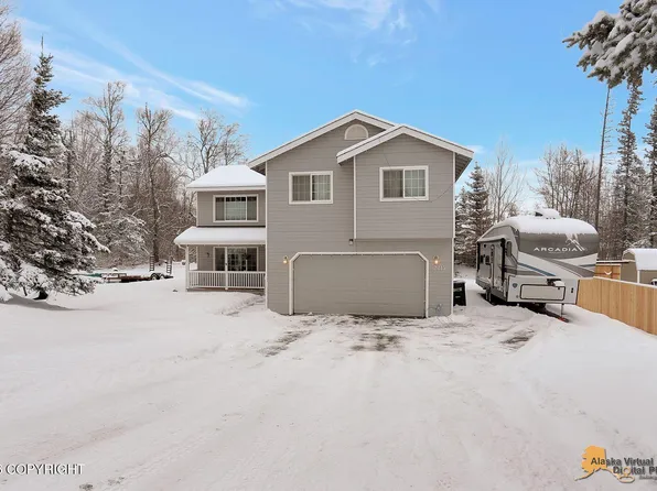 2215 N Tabasco Cat Dr, Palmer, AK 99645