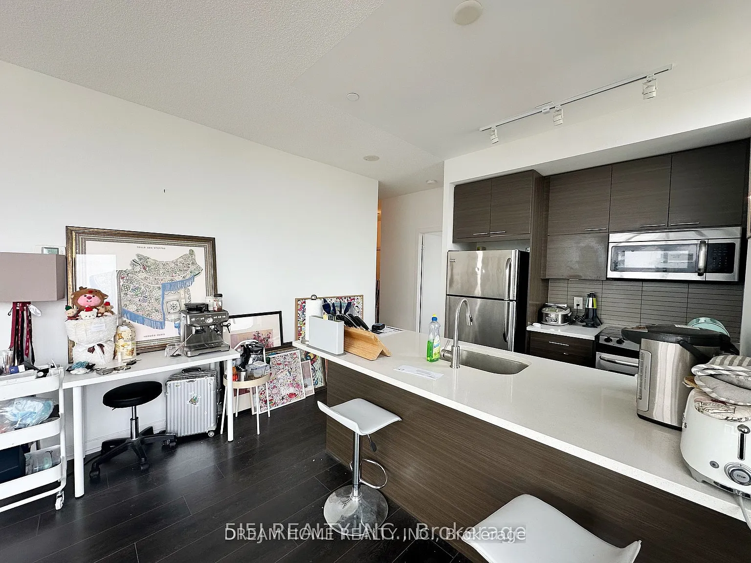 2 bed, $2,900 — Photo 2