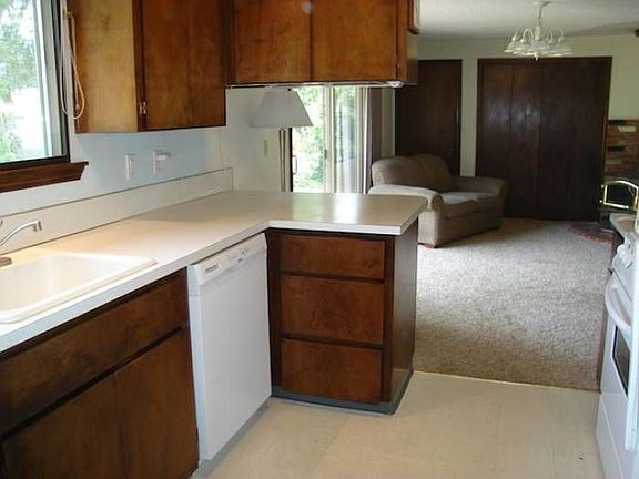 Open to family room