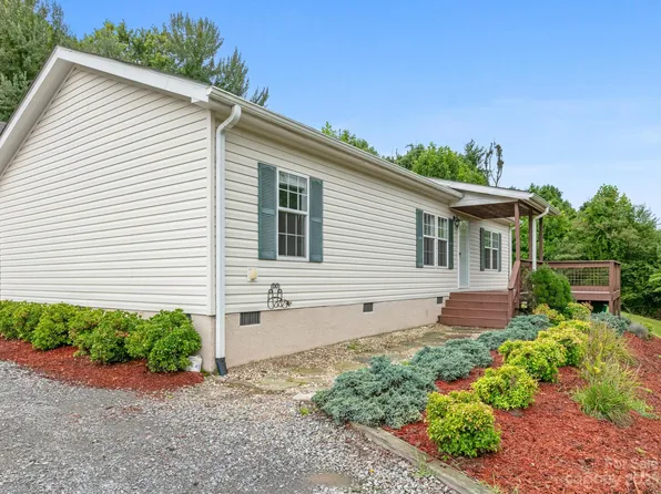 214 Rovingwood Dr, Waynesville, NC 28786
