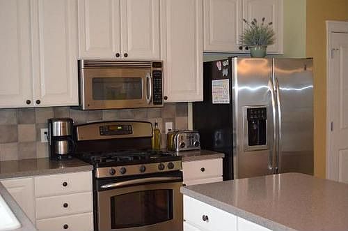 4th image of 696 Brevard Cir