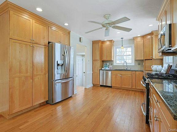 5th image of 120 Albemarle Road