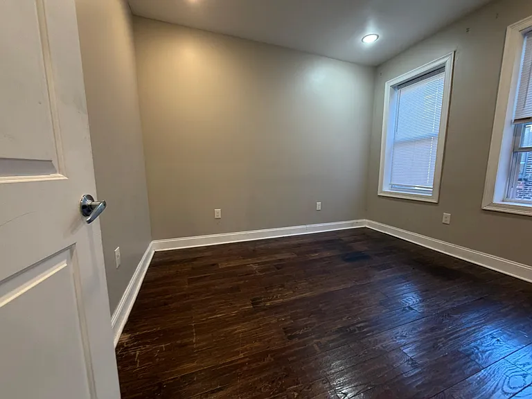 158 Bergen Ave #42 — Photo 3