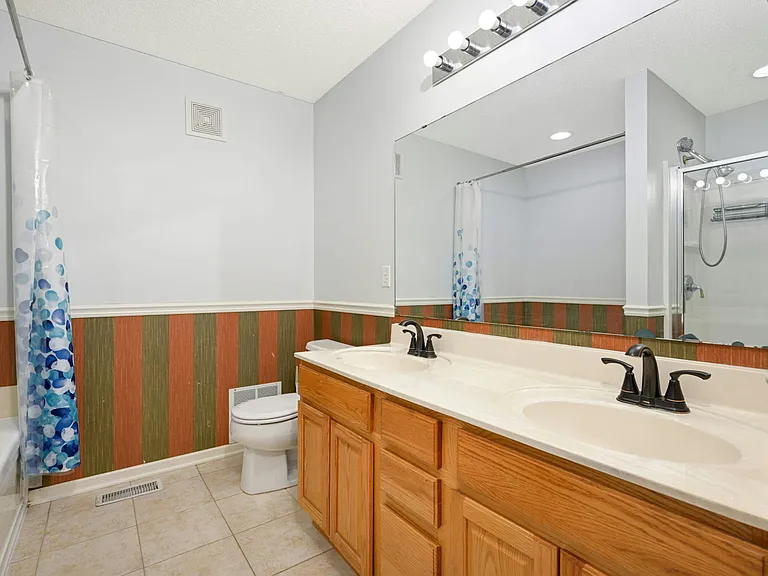 15729A Porchlight Ln — Photo 20