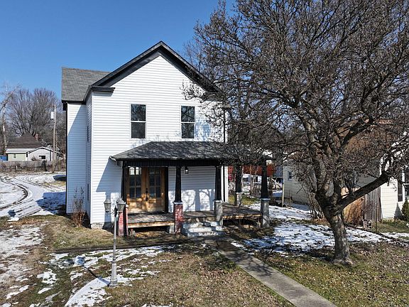 5th image of 1139 W Lynn Street