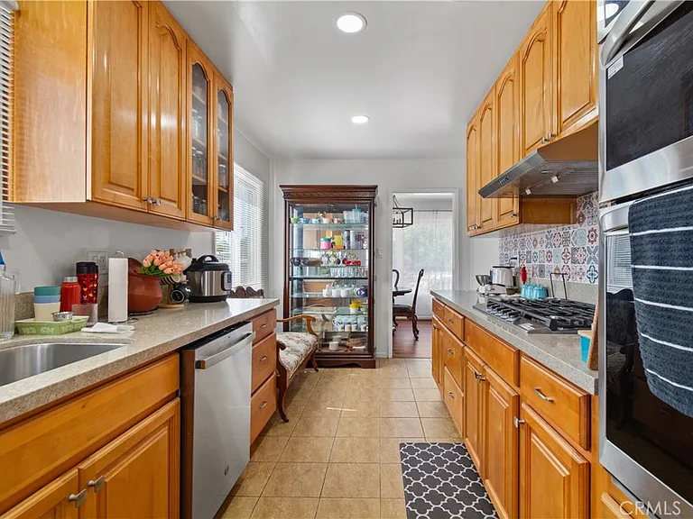 4503 Darien St — Photo 9
