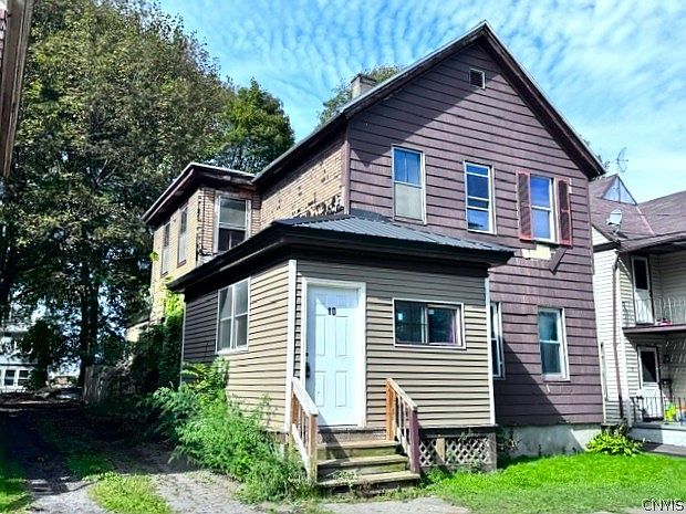1st image of 10 Andes Ave