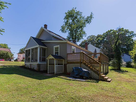 3rd image of 320 Langhorne Ln