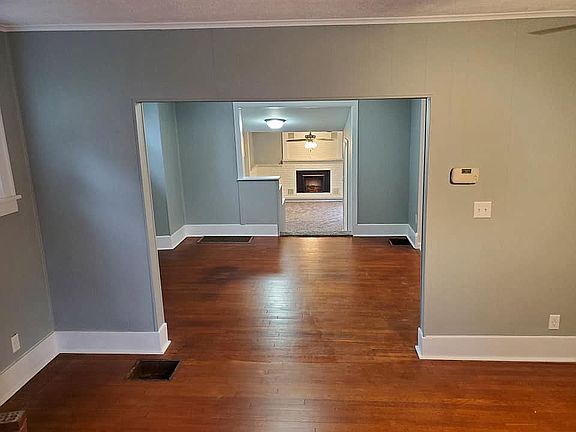 3rd image of 300 Clinton Ave