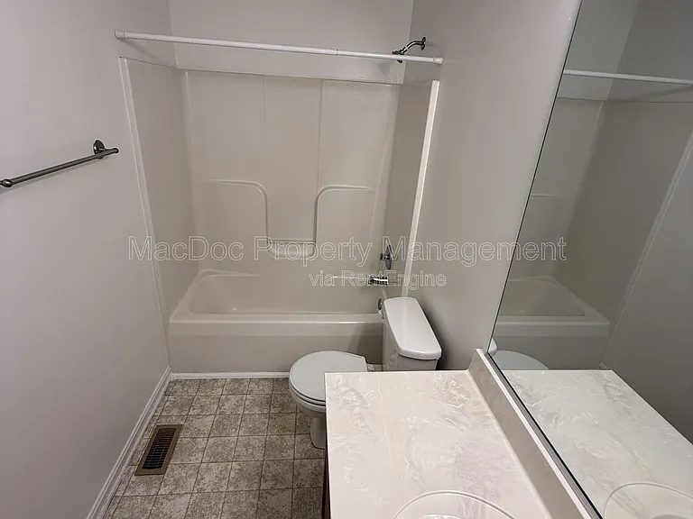 10500 Boxmeer Ct — Photo 22