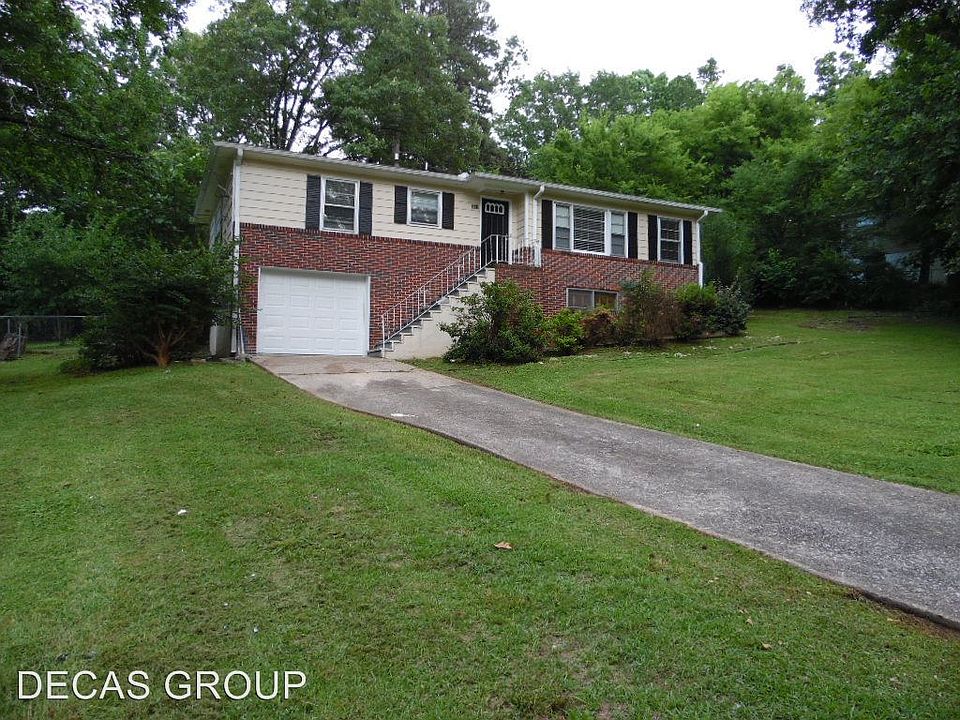 2nd image of 2613 5th Pl NW