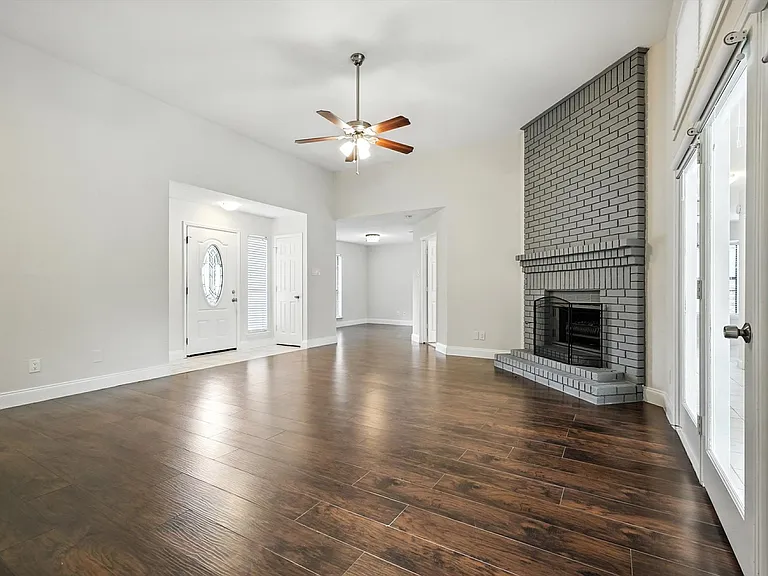 5446 Meadow Vista Ln — Photo 9