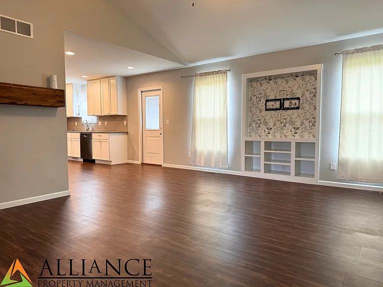 112 Quail Ct — Photo 5