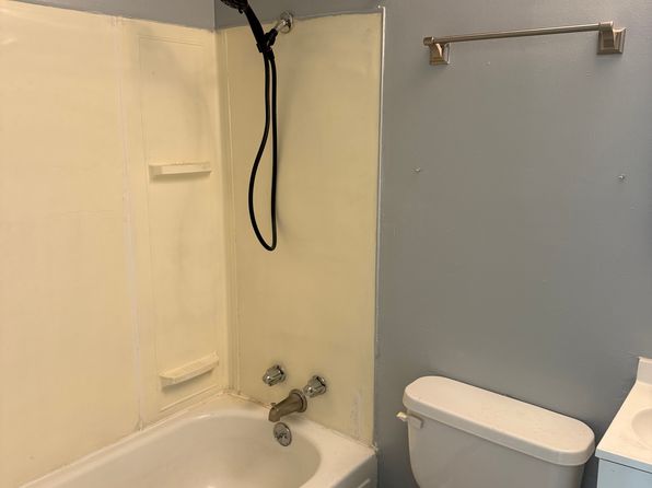1833 W Dean Ave #4