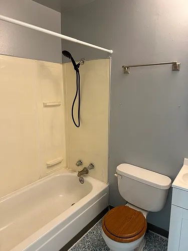 1833 W Dean Ave #4 Photo 1
