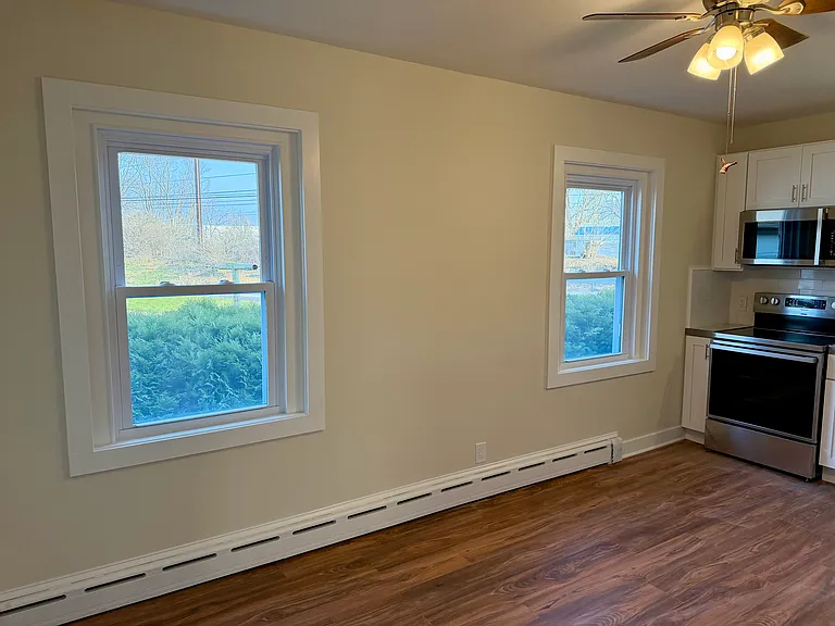 204 W Main St — Photo 6