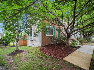 4624 Deerwatch Dr, Chantilly, VA 20151