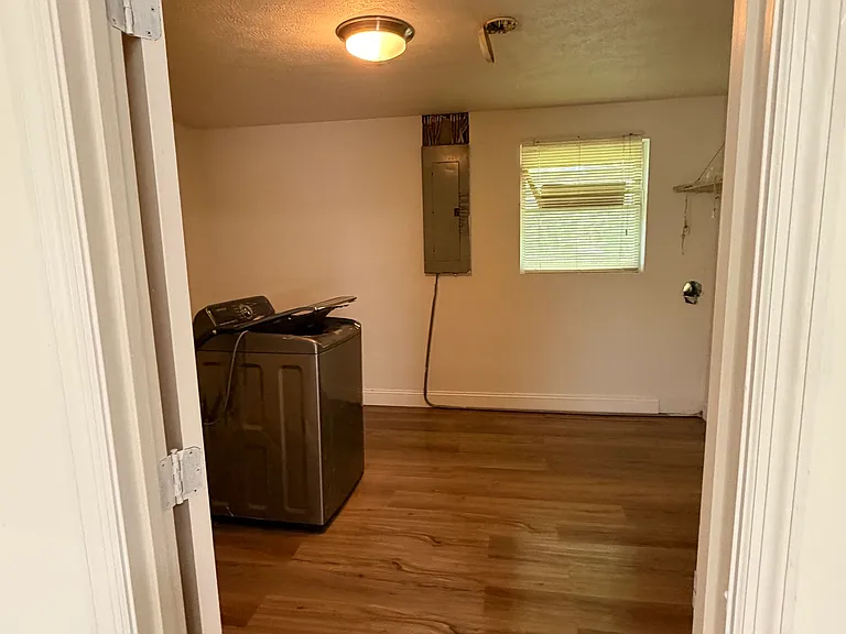 116 Kingston Acres — Photo 5
