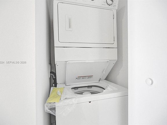 4th image of 475 Brickell Ave APT 5010