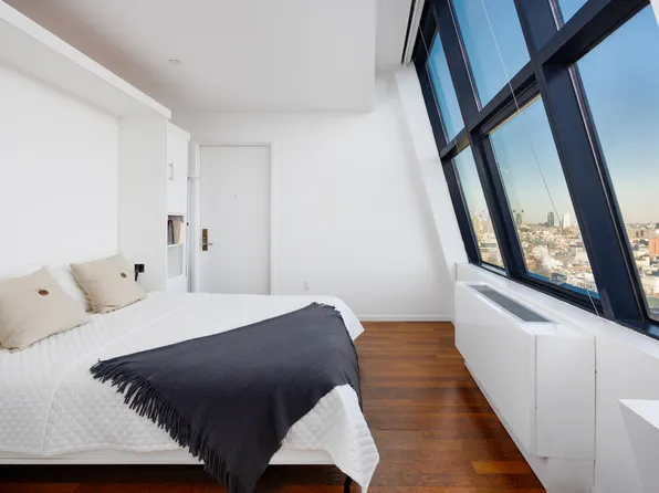 105 Norfolk Street image 12 of 15