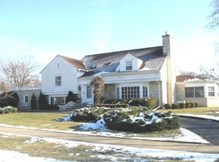 700 Catherine St, Joliet, IL 60435