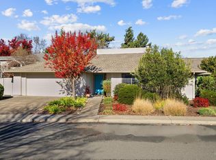 712 Oregon St, Sonoma, CA 95476