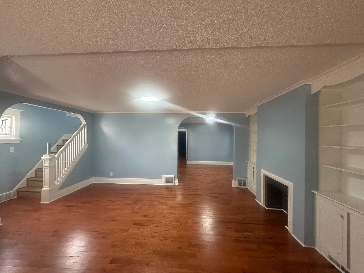 4 bed, 1.5 bath, 1114 sqft, $1,600 — Photo 3