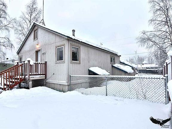 2nd image of 1545 Noble St