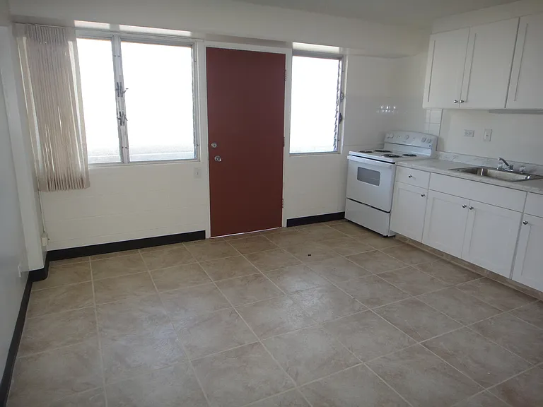 1717 Keeaumoku St #208 — Photo 4