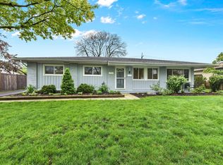 1915 Pierce Rd, Hoffman Estates, IL 60169