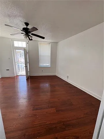 1 bed, 1.0 bath, 717 sqft, $1,100 — Photo 4