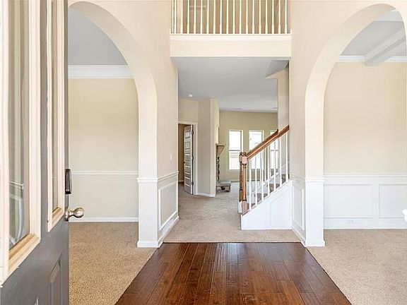 3rd image of 951 Elyse Springs Ct