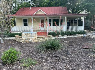 407 E Standifer St, Hamilton, TX 76531