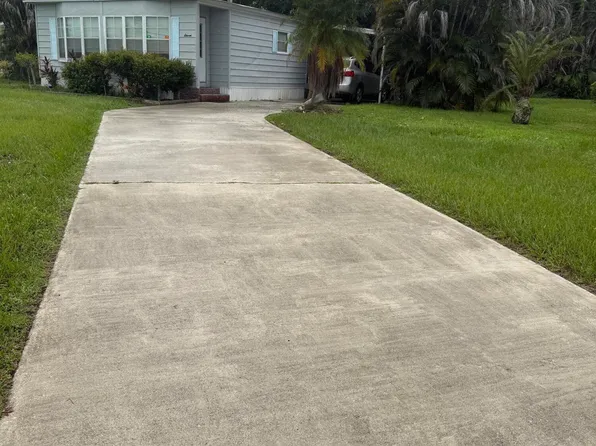 11 SE La Mesa, Port St Lucie, FL 34952